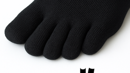 Black five-toe socks on a white background with 'Best Baseball Socks' text.